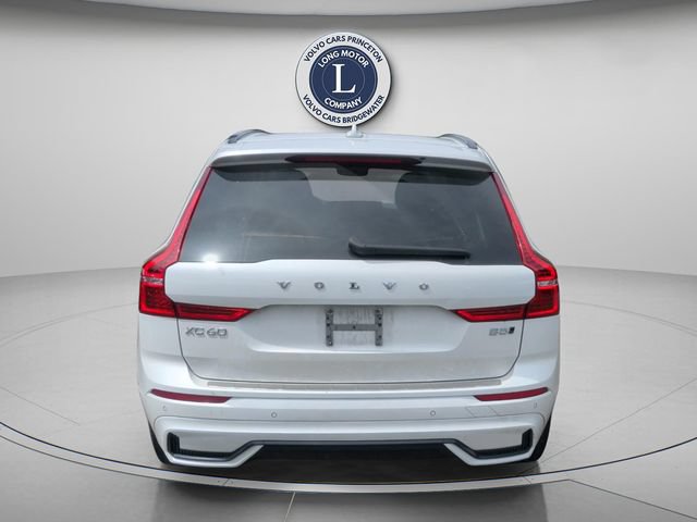 Used 2024 Volvo XC60 B5 Plus AWD/4WD image 6