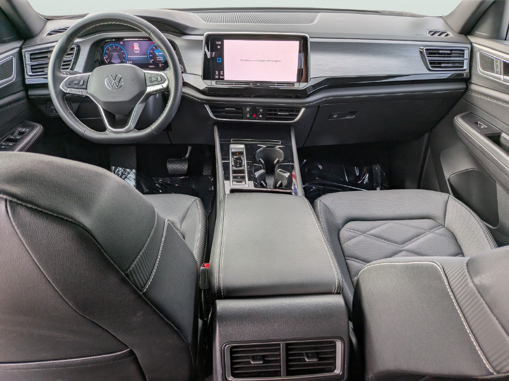 Certified 2026 Volkswagen Atlas Cross Sport SE FWD image 12