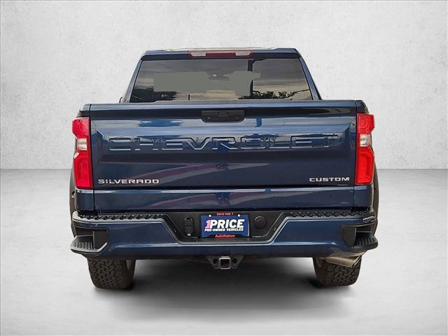 Used 2020 Chevrolet Silverado 1500 Custom w/ Custom Value Package AWD/4WD image 7