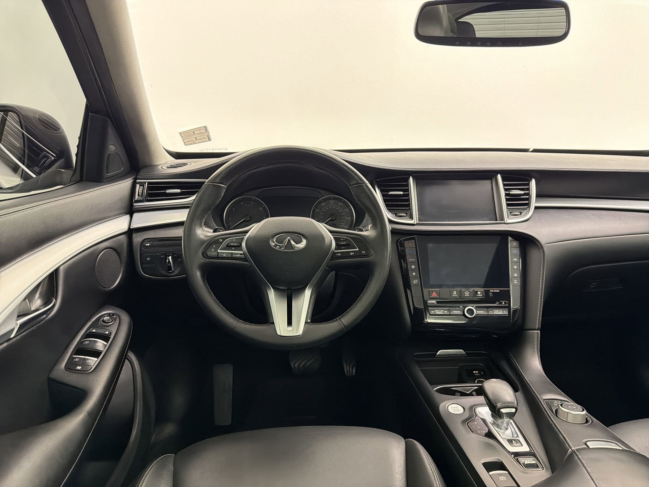Used 2019 INFINITI QX50 Luxe image 26