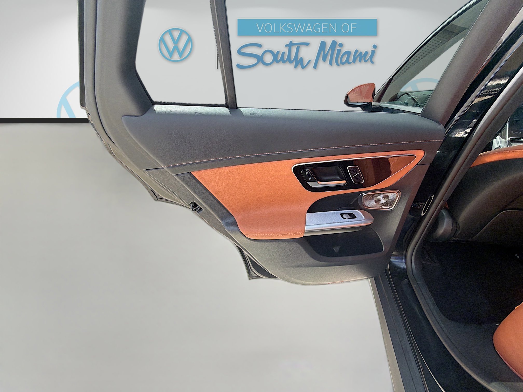 Used 2023 Mercedes-Benz GLC 300 w/ Exclusive Trim Package image 24