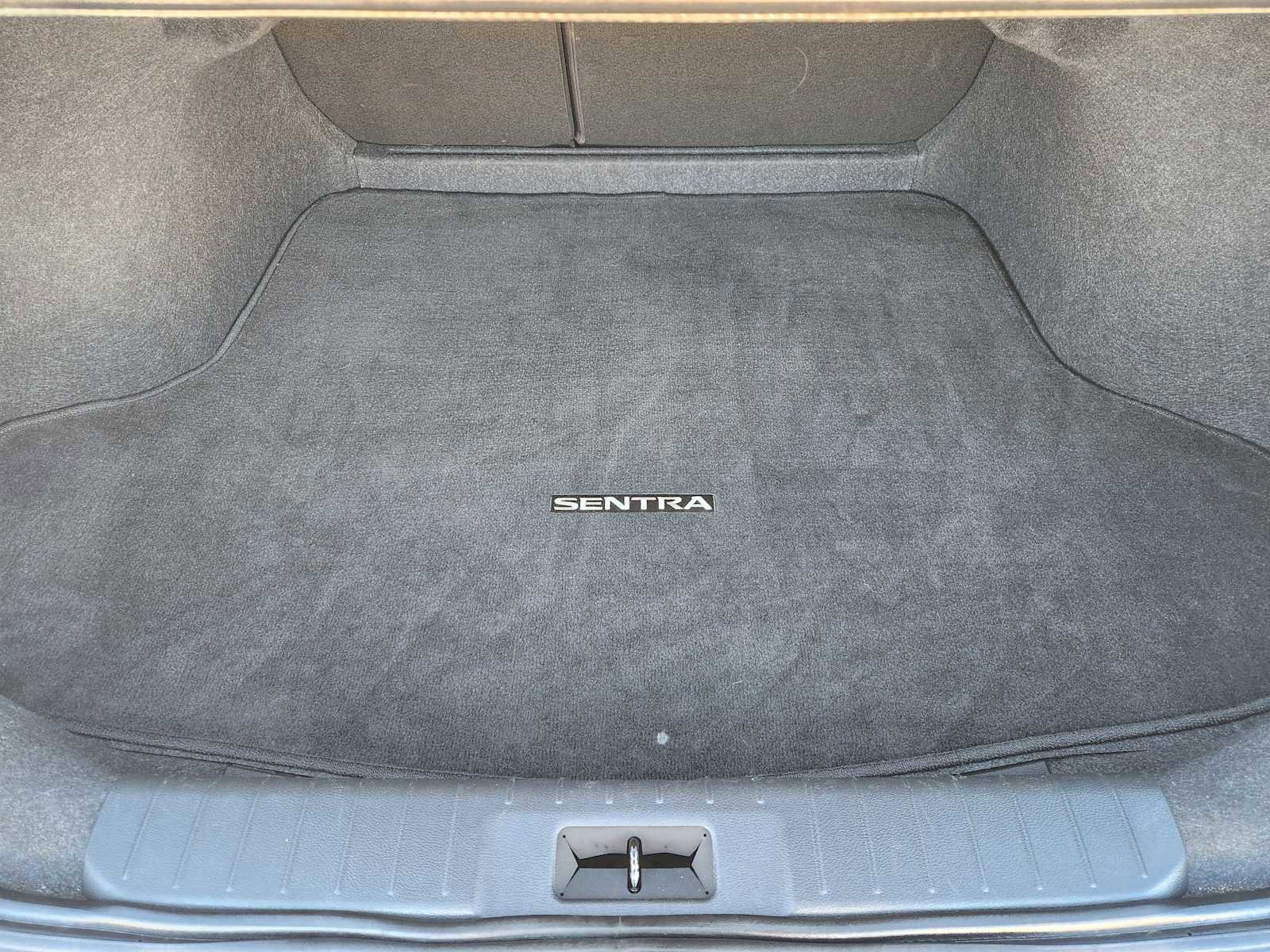 Used 2024 Nissan Sentra SV image 32