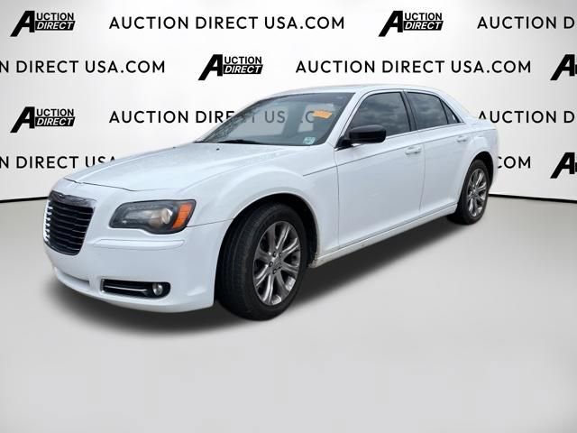 Used 2013 Chrysler 300 S image 1