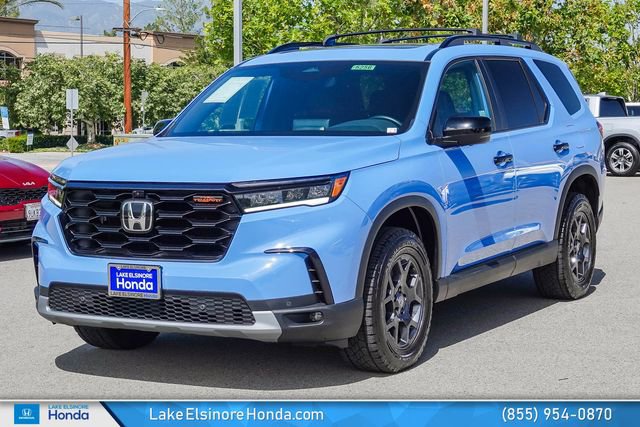 Certified 2024 Honda Pilot TrailSport image 4