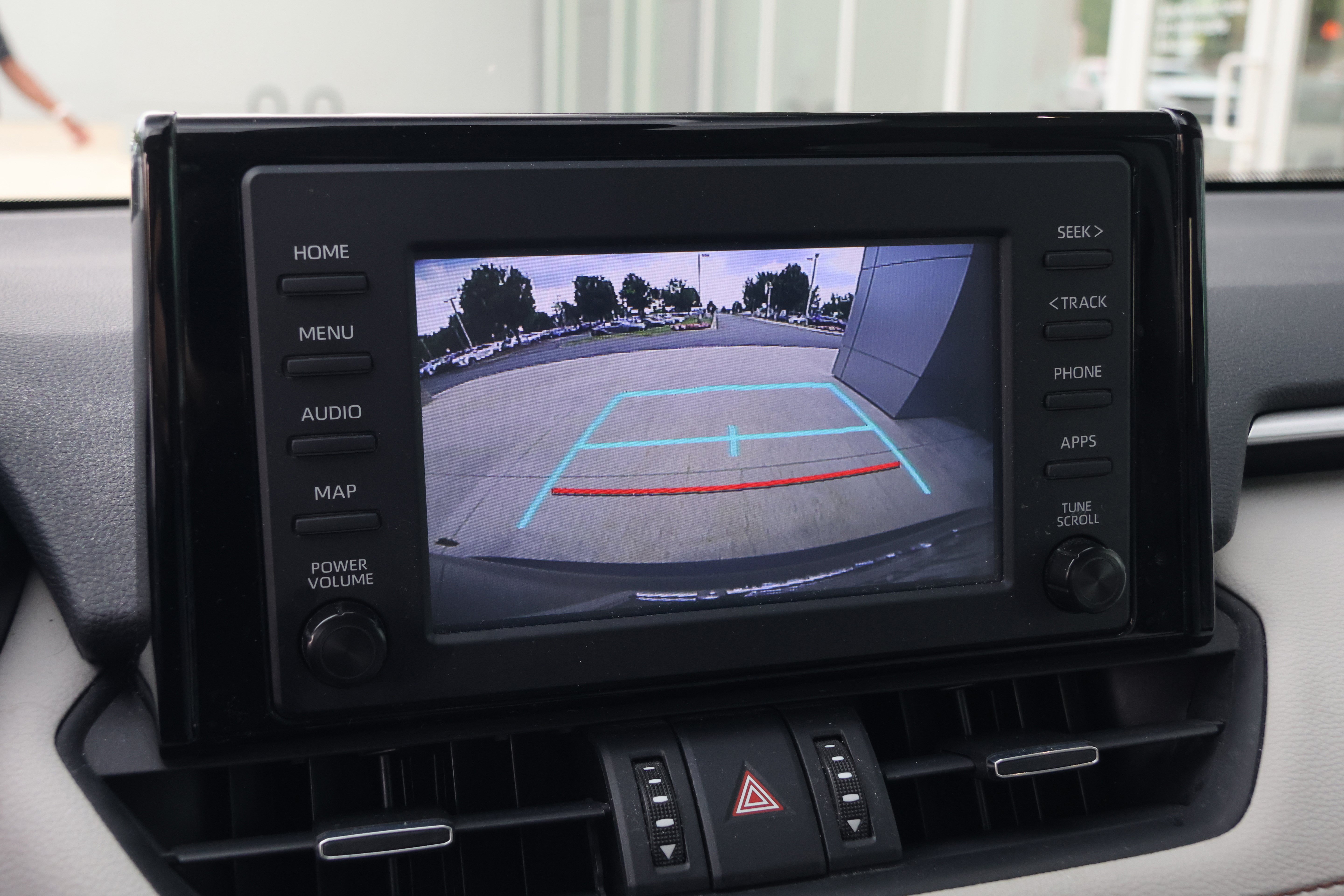 Used 2019 Toyota RAV4 XLE Premium FWD image 24