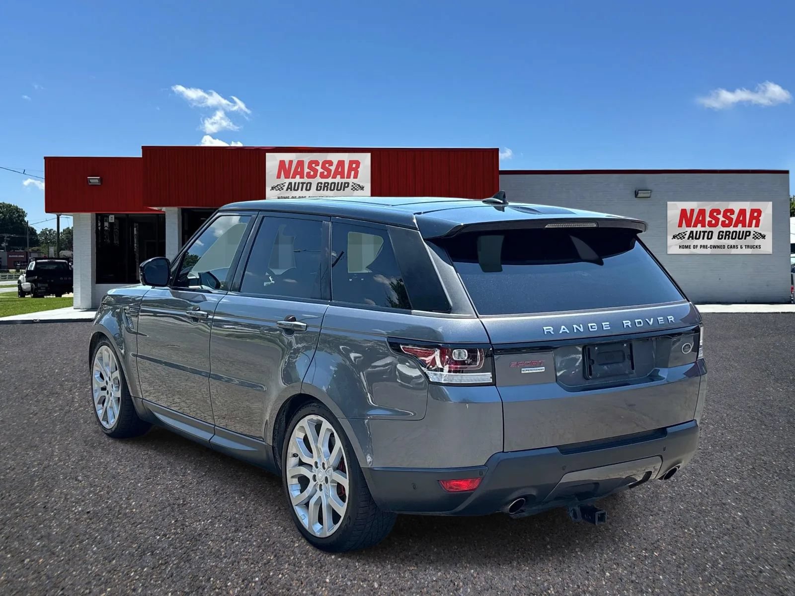 Used 2016 Land Rover Range Rover Sport Supercharged AWD/4WD image 6