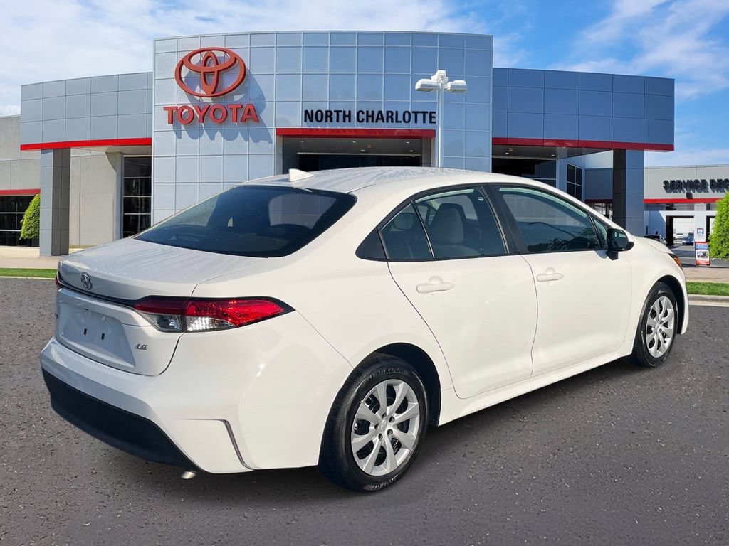 Used 2024 Toyota Corolla LE FWD image 8