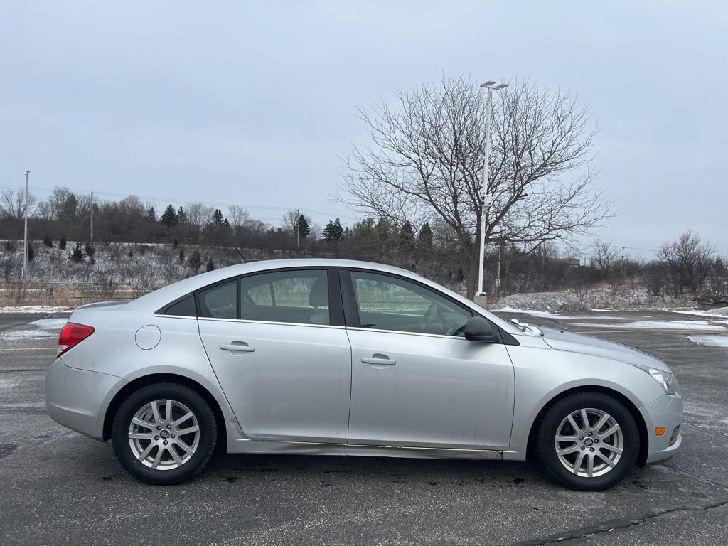 Used 2012 Chevrolet Cruze LS image 3