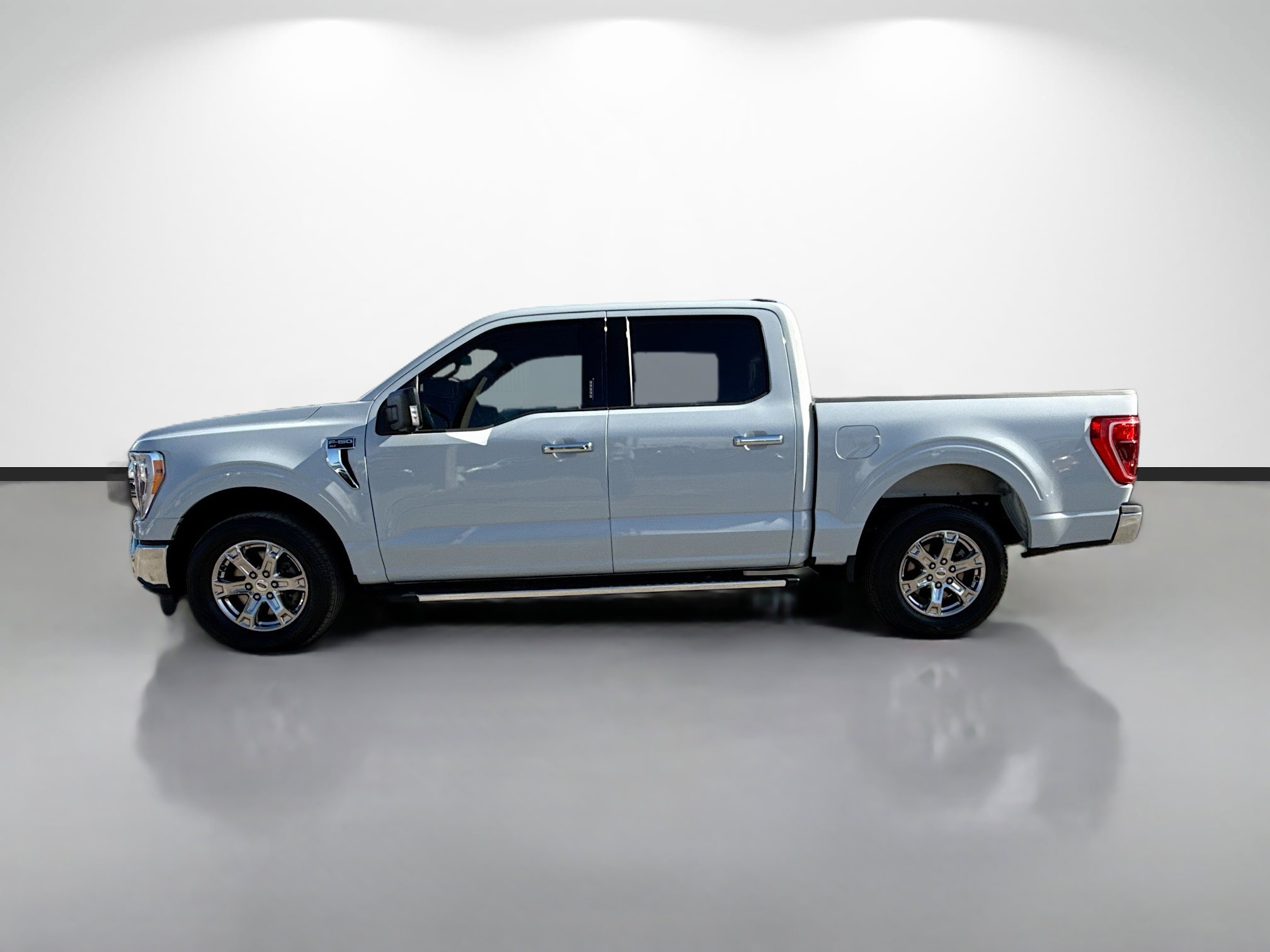 Used 2022 Ford F150 XLT w/ Equipment Group 302A High RWD image 6