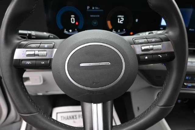 Used 2025 Hyundai Kona SEL AWD/4WD image 14