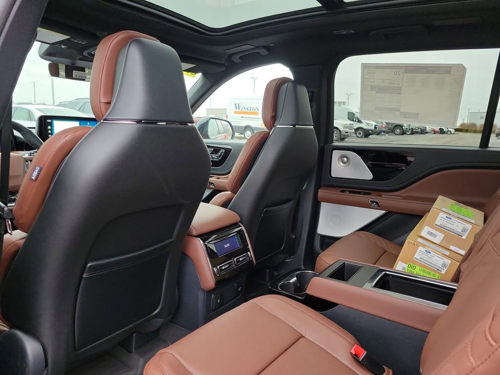 New 2026 Lincoln Aviator Reserve image 15