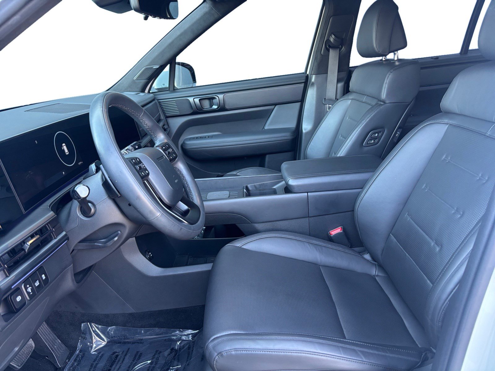 Used 2025 Hyundai Santa Fe Calligraphy image 9