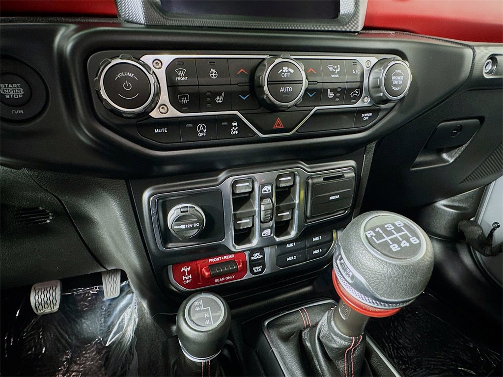 Used 2022 Jeep Wrangler Unlimited Rubicon w/ LED Lighting Group image 28