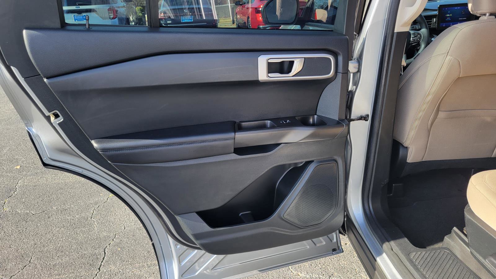 Used 2022 Ford Explorer 4WD image 29