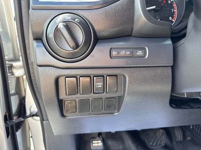 Used 2017 Nissan Titan S AWD/4WD image 19
