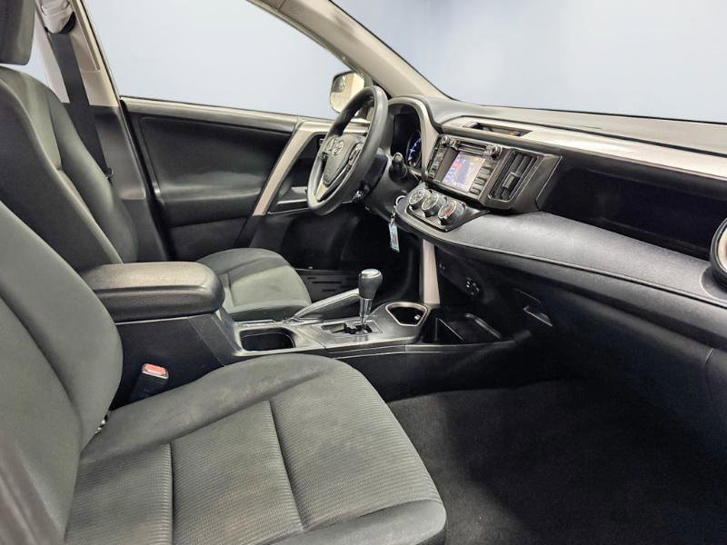 Used 2018 Toyota RAV4 LE w/ All Weather Liner Package image 21