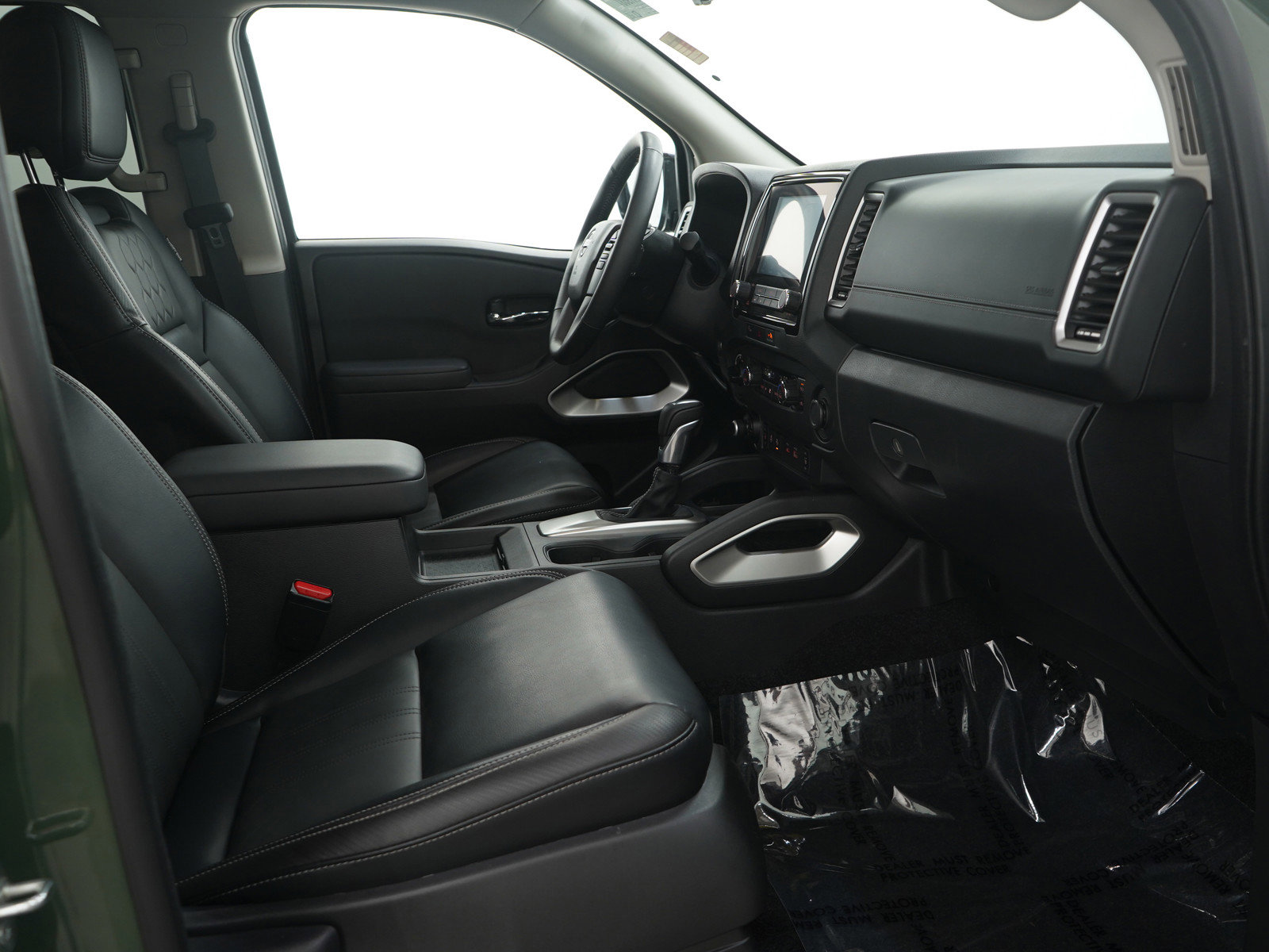 Used 2024 Nissan Frontier SL w/ Technology Package image 13