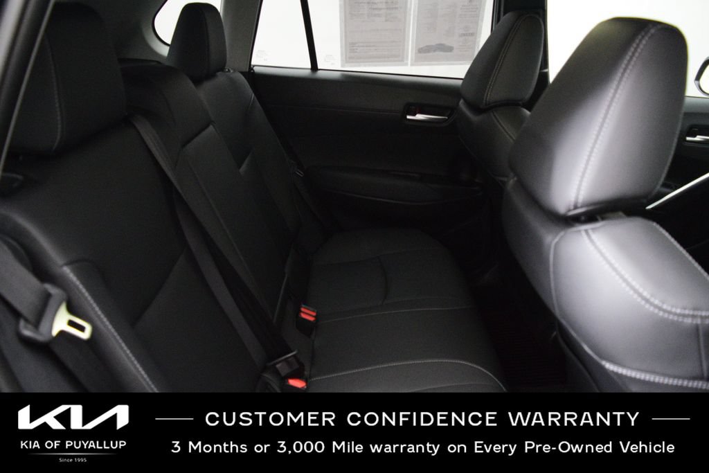 Used 2022 Toyota Corolla Cross XLE w/ Convenience Package AWD/4WD image 14