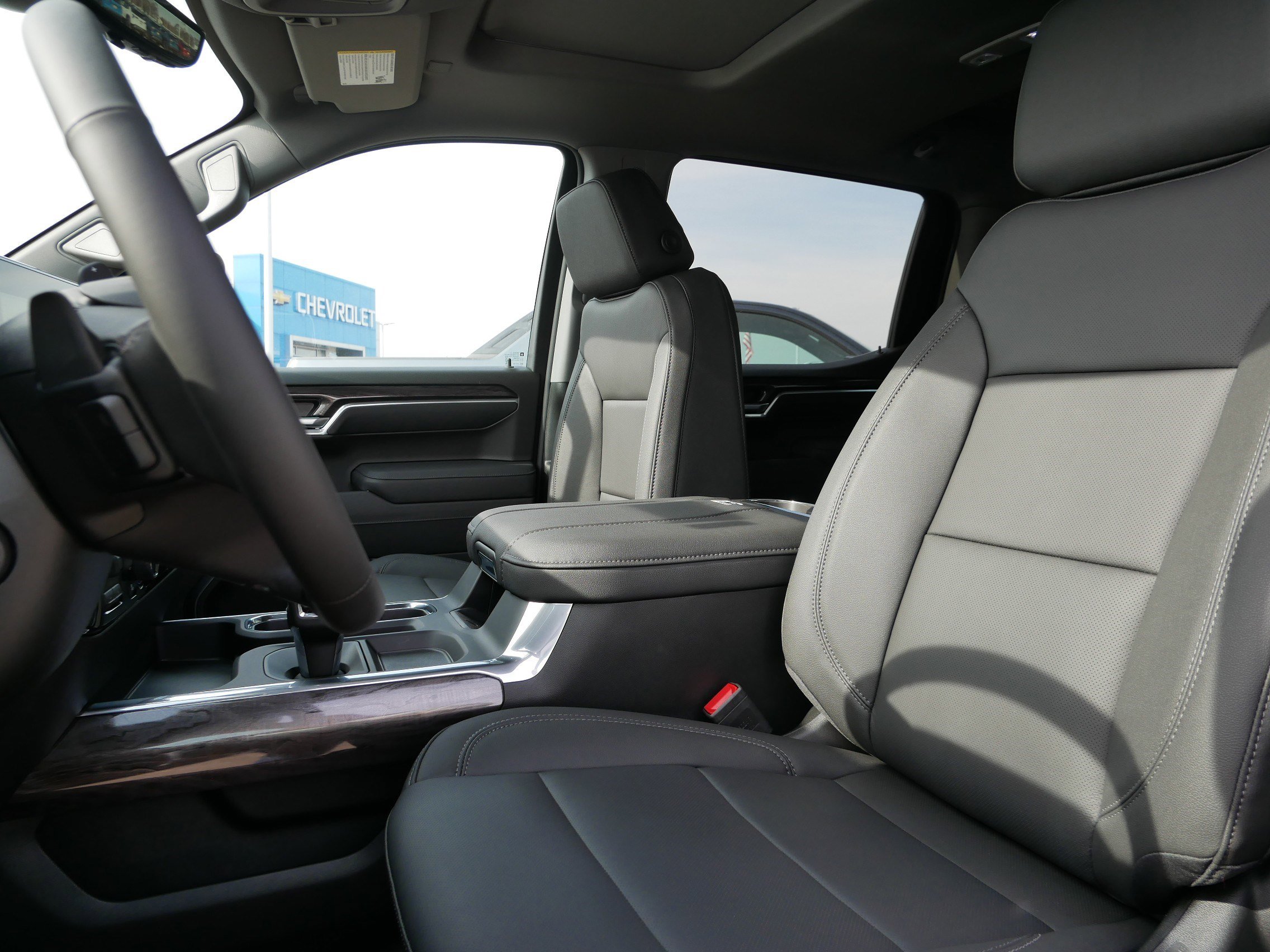 New 2026 Chevrolet Silverado 1500 LTZ w/ LTZ Premium Package image 4