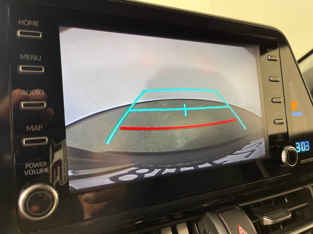 Used 2019 Toyota C-HR LE FWD image 23