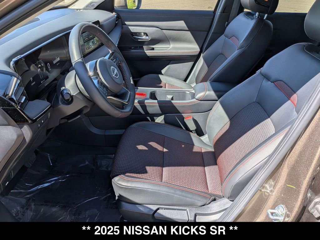 Used 2025 Nissan Kicks SR w/ SR Premium Package AWD/4WD image 20