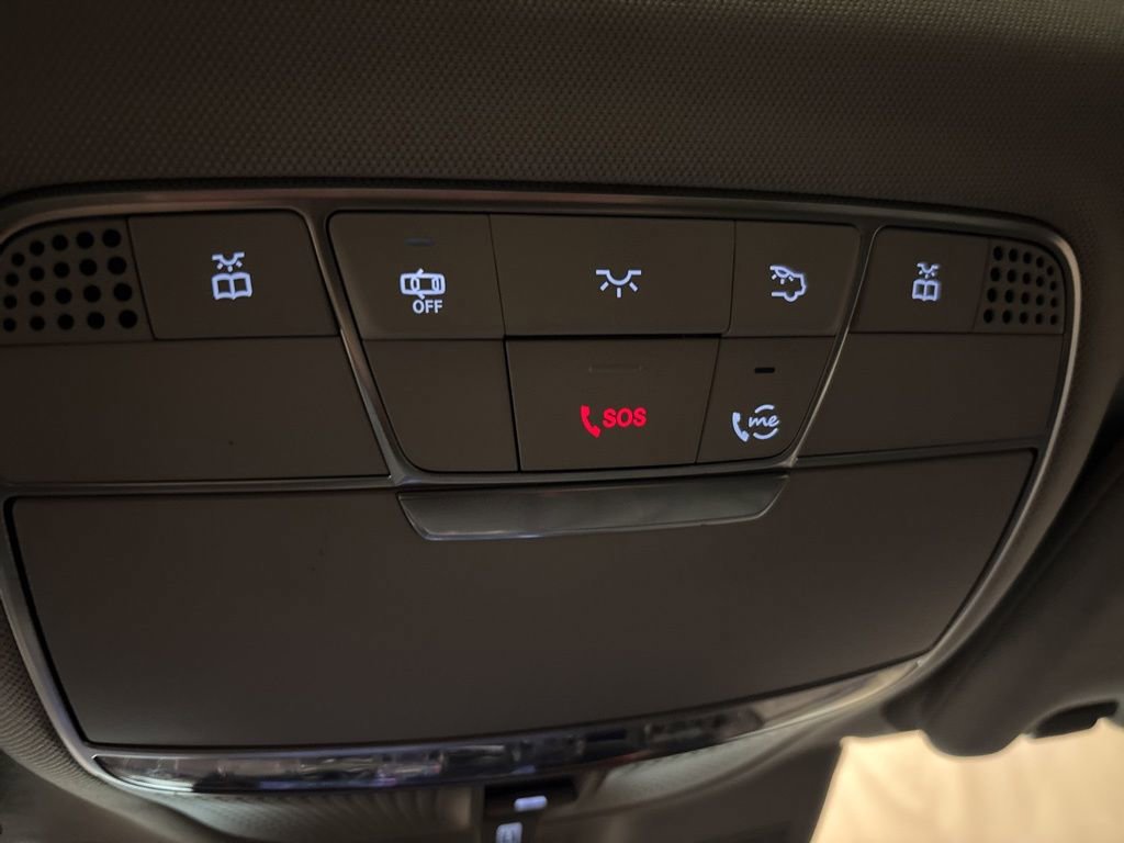 Used 2020 Mercedes-Benz S 560 4MATIC Sedan image 23