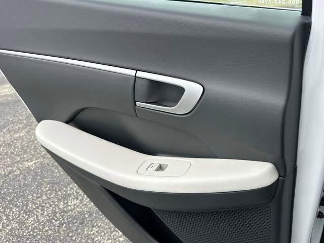 New 2025 Hyundai Sonata SEL image 23
