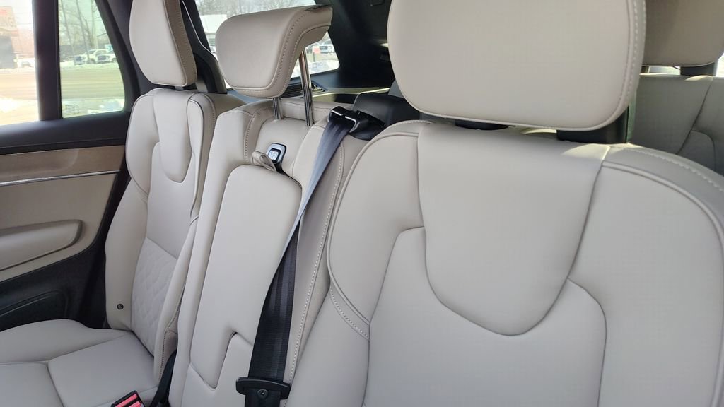New 2026 Volvo XC90 B6 Plus w/ Protection Package Premier image 28