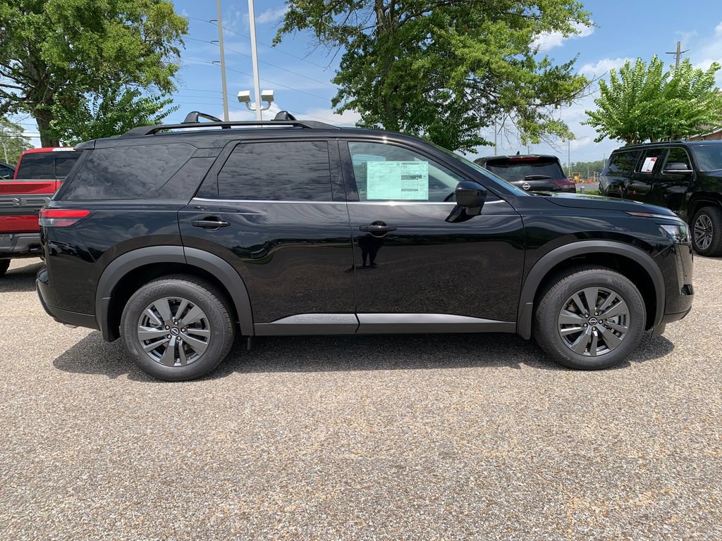 New 2026 Nissan Pathfinder SV w/ Cargo Package FWD image 2