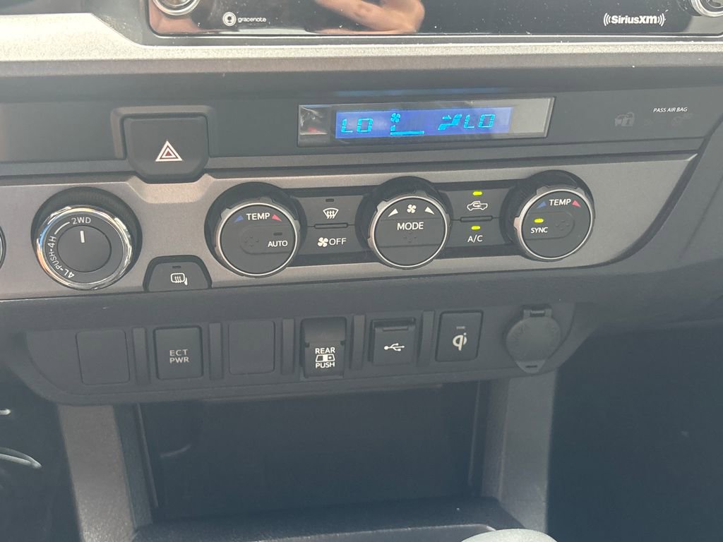 Used 2021 Toyota Tacoma TRD Off-Road image 16