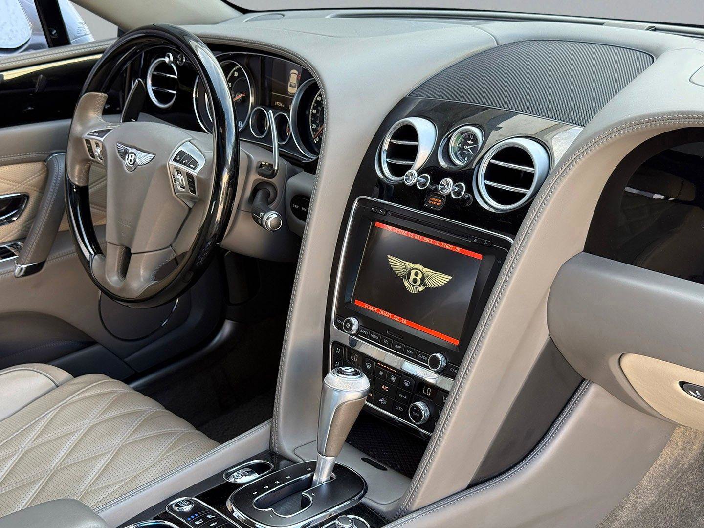 Used 2016 Bentley Flying Spur W12 image 22