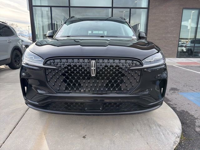 Used 2025 Lincoln Aviator Reserve w/ Equipment Group 201A image 8