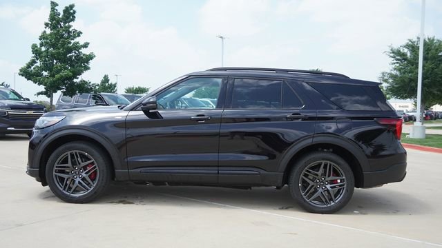 Used 2025 Ford Explorer ST-Line w/ ST-Line Street Pack AWD/4WD image 6