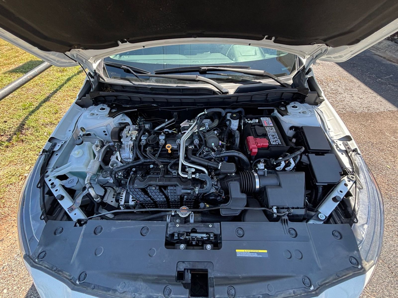 Used 2025 Nissan Altima 2.5 SV FWD image 32