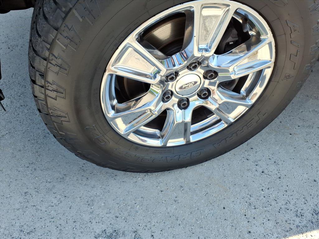 Used 2015 Ford F150 XLT w/ Equipment Group 301A Mid image 9