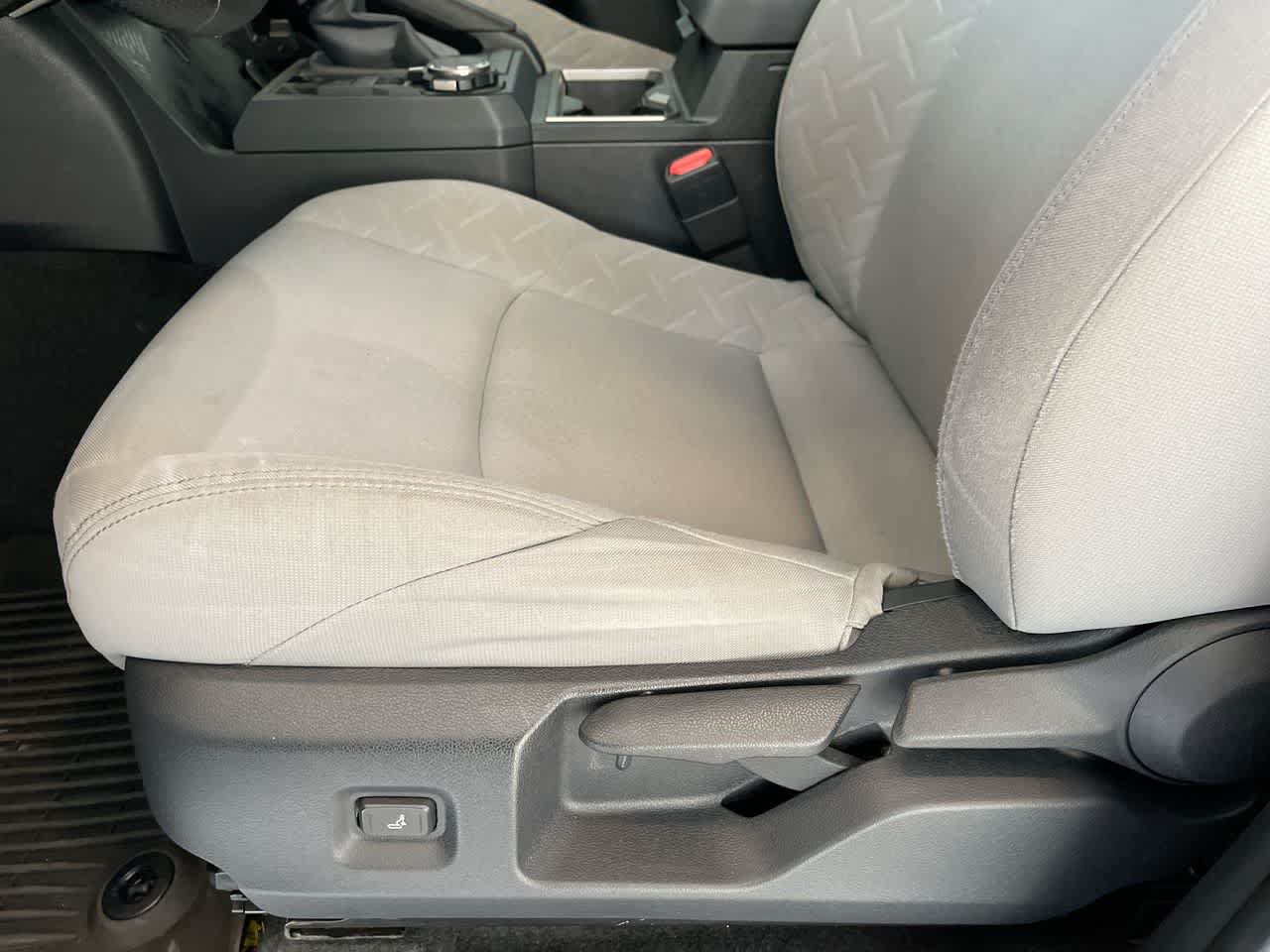 Used 2024 Toyota Tacoma SR5 AWD/4WD image 12