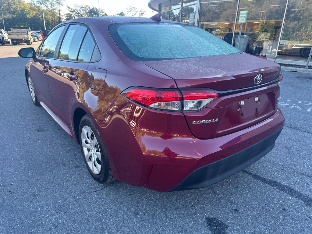 Used 2025 Toyota Corolla LE FWD image 7