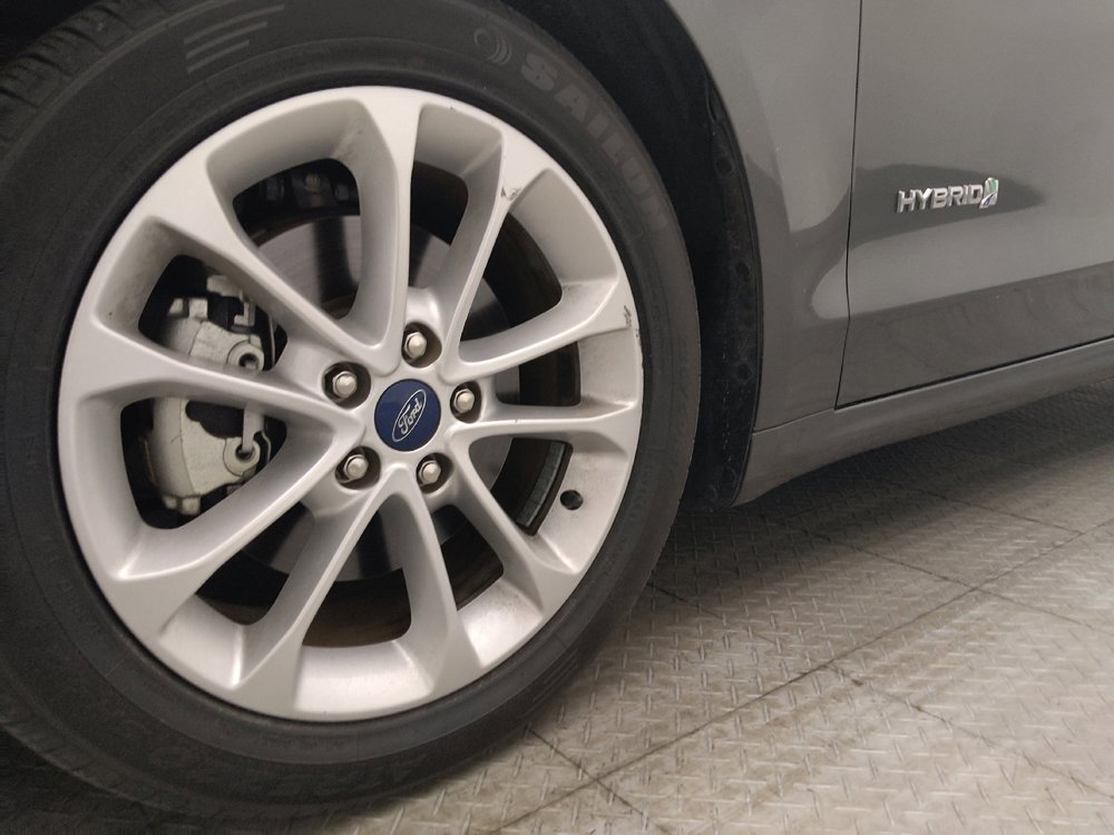 Used 2019 Ford Fusion SE FWD image 31