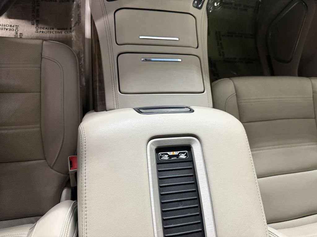 Used 2019 GMC Yukon Denali w/ Denali Ultimate Package image 25