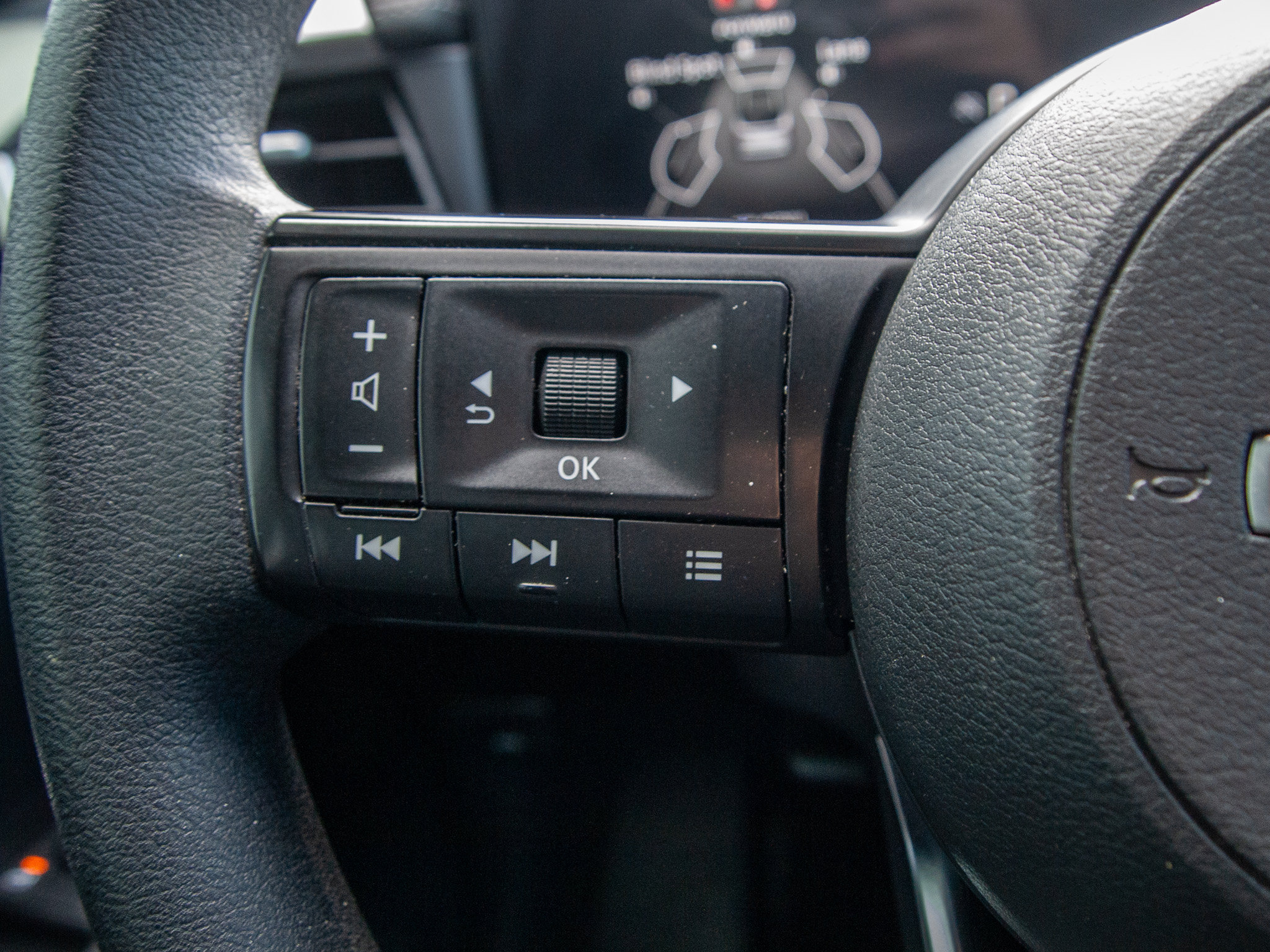 Used 2026 Nissan Kicks SV FWD image 22