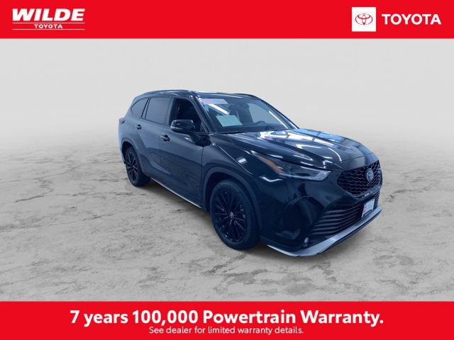 Certified 2025 Toyota Highlander XSE AWD/4WD image 3