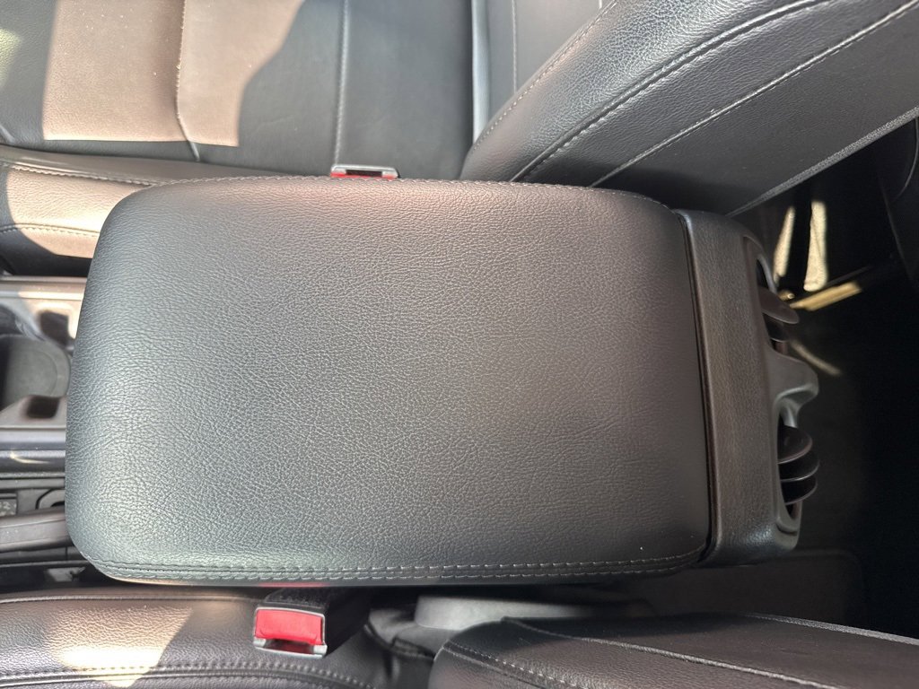 Used 2023 Jeep Wrangler Altitude image 40