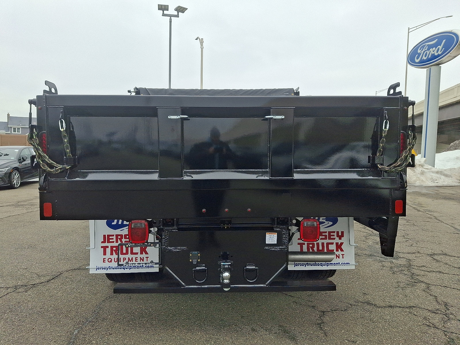 New 2025 Ford F350 XL w/ XL Chrome Package image 5