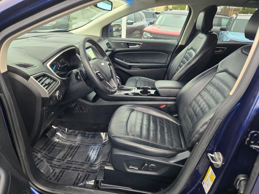 Used 2016 Ford Edge SEL w/ Equipment Group 201A AWD/4WD image 21