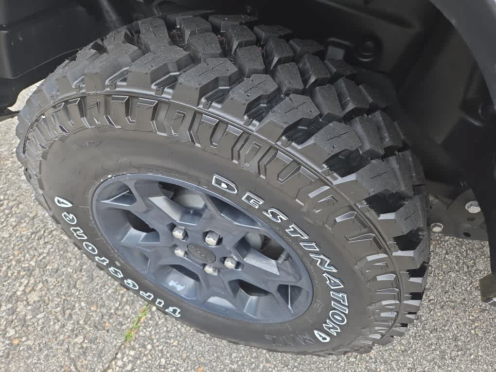 Used 2023 Jeep Wrangler Unlimited w/ Convenience Group AWD/4WD image 12