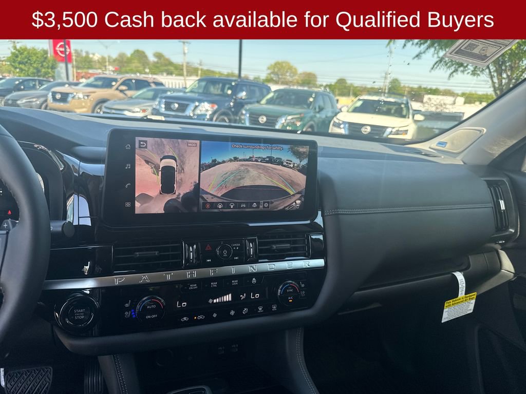 New 2026 Nissan Pathfinder Platinum image 15