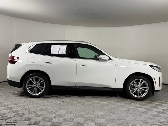 Used 2025 BMW X3 xDrive30i w/ Premium Package AWD/4WD image 9