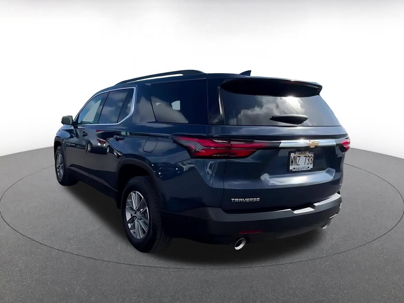 Used 2023 Chevrolet Traverse LT FWD image 10