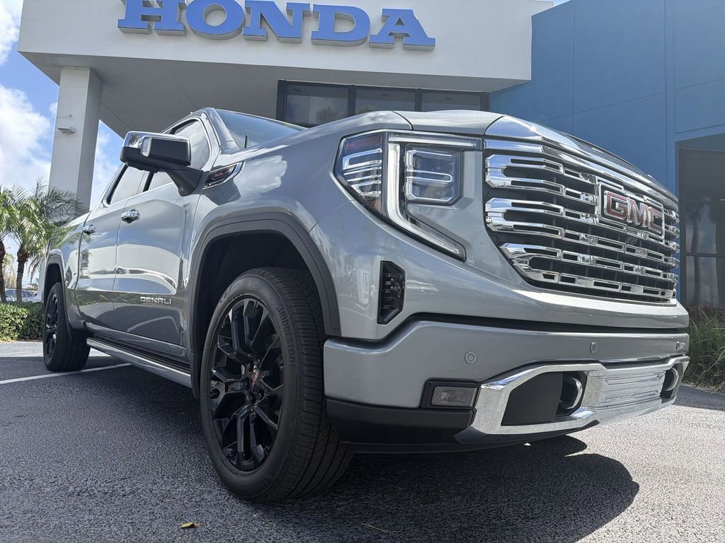 Used 2025 GMC Sierra 1500 Denali w/ Denali Reserve Package image 18