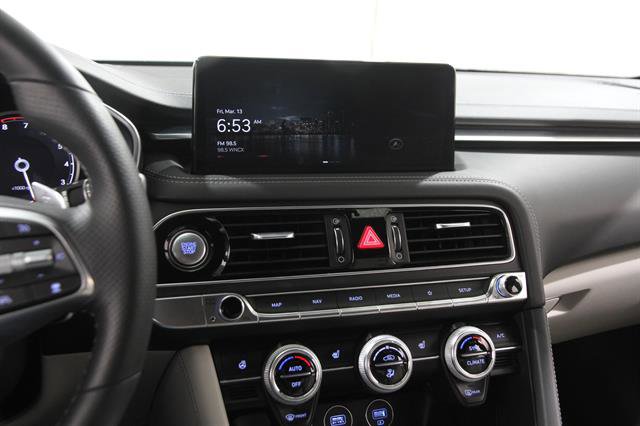 Certified 2023 Genesis G70 2.0T image 9